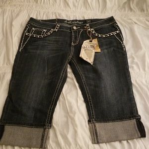 NWT, LA Idol Embellished Capri Jeans